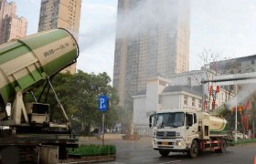 臺(tái)江霧炮車齊“亮相”，街頭上演聯(lián)防聯(lián)控“疫情戰(zhàn)”